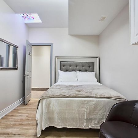 Toronto Rooms And Suites Zewnętrze zdjęcie