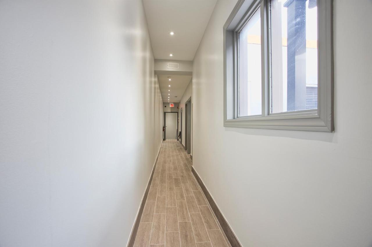 Toronto Rooms And Suites Zewnętrze zdjęcie
