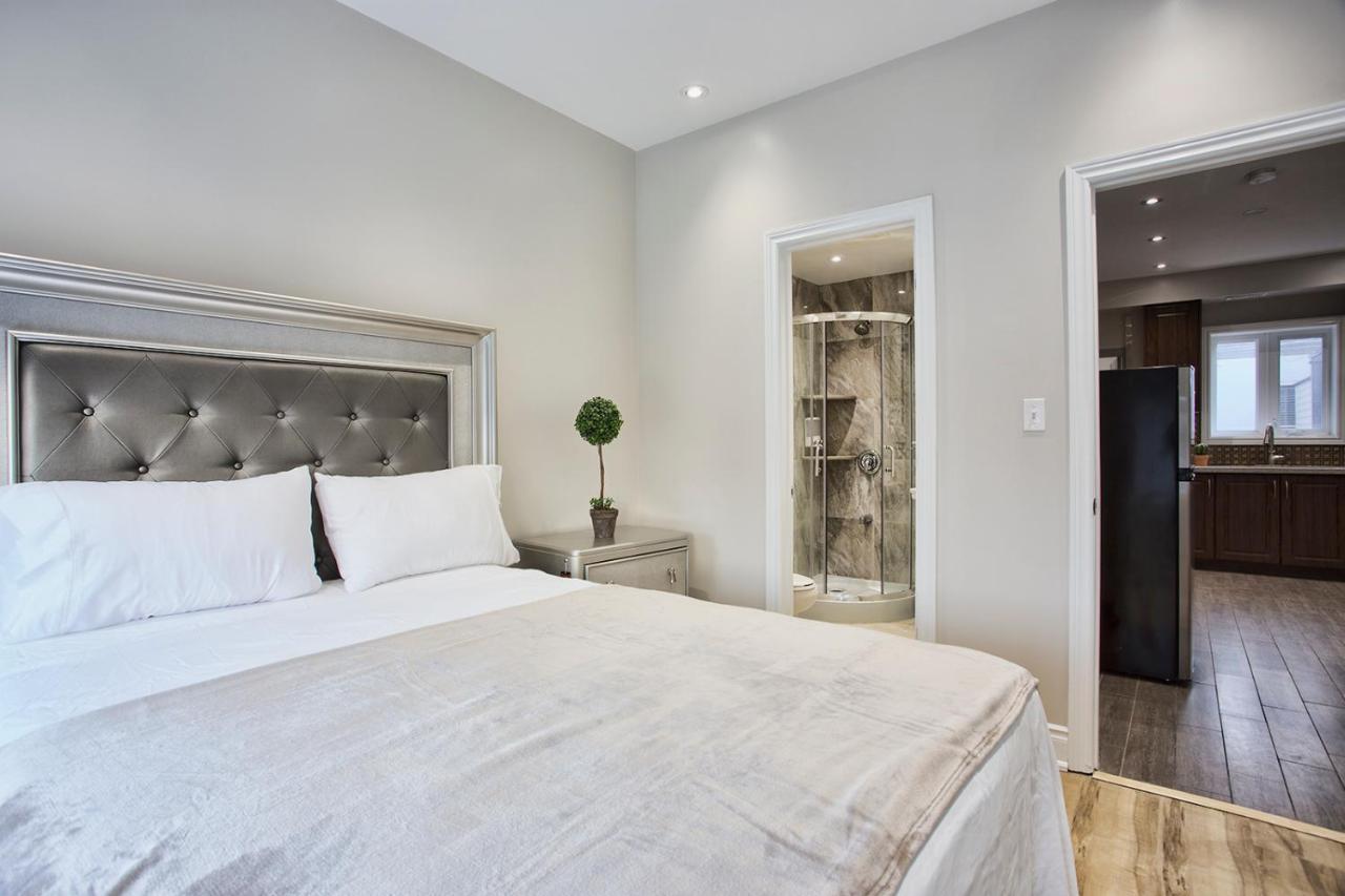 Toronto Rooms And Suites Zewnętrze zdjęcie