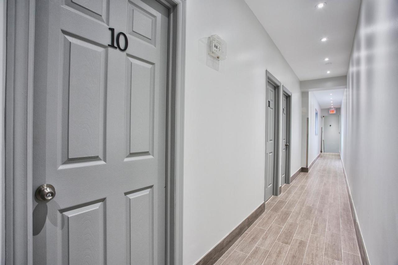 Toronto Rooms And Suites Zewnętrze zdjęcie