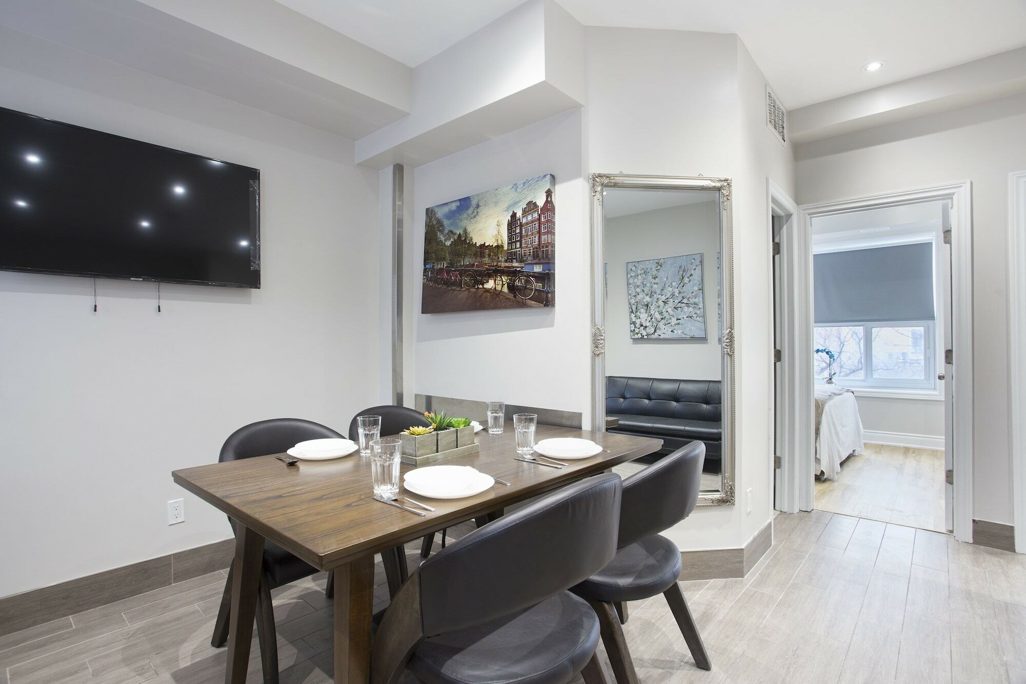 Toronto Rooms And Suites Zewnętrze zdjęcie